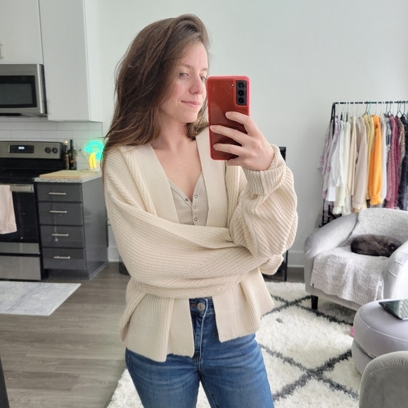 Charlotte Russe cardigan - Picture 4 of 6